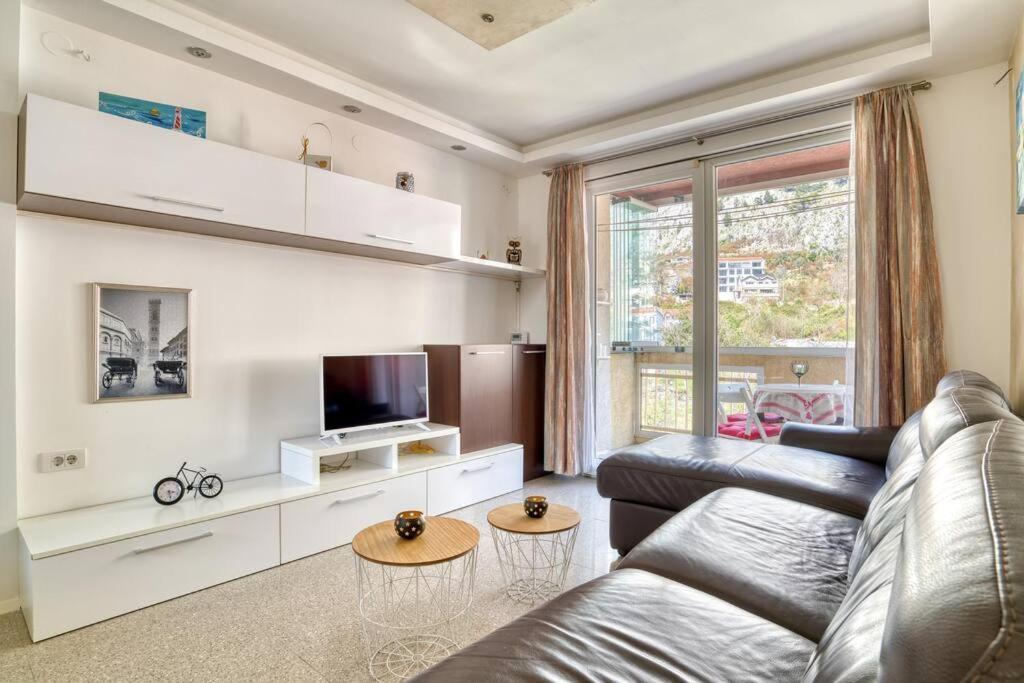 Cozy Nest Apartment- Central And Seaboard With Elevator Kotor Exterior foto