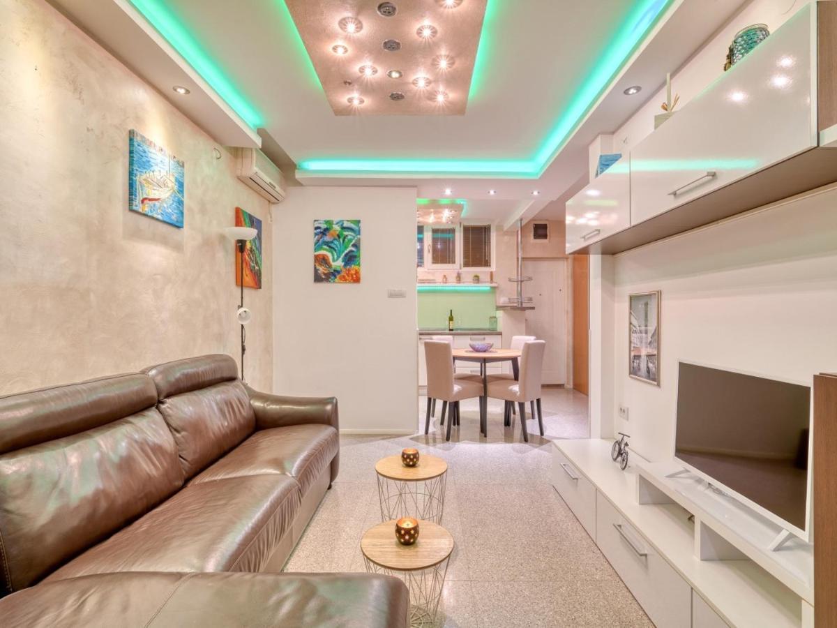Cozy Nest Apartment- Central And Seaboard With Elevator Kotor Exterior foto