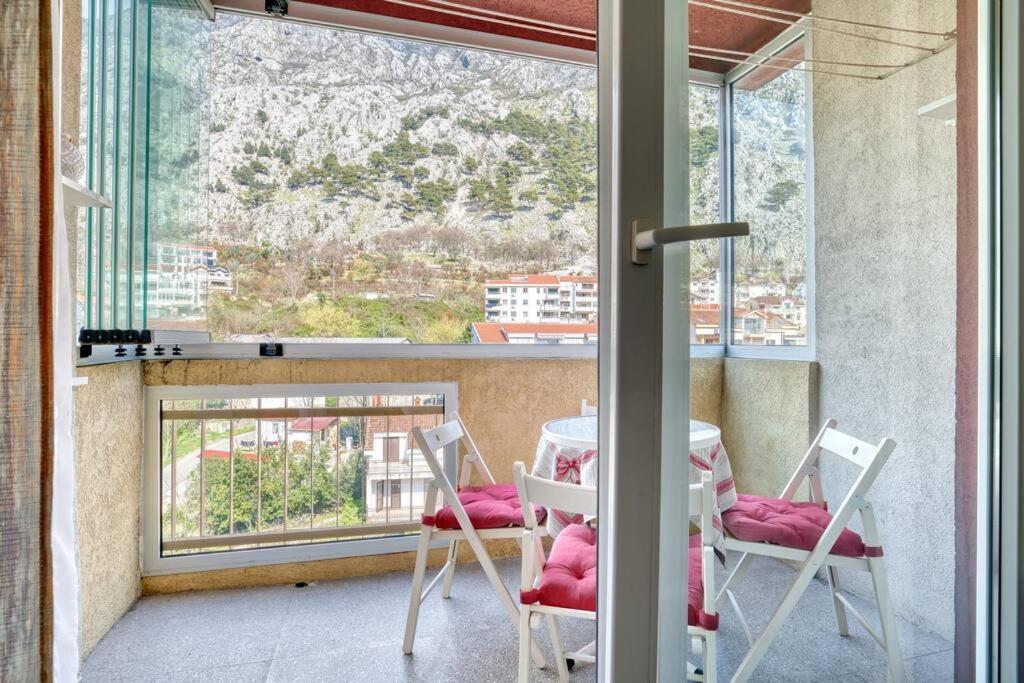 Cozy Nest Apartment- Central And Seaboard With Elevator Kotor Exterior foto