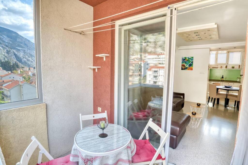 Cozy Nest Apartment- Central And Seaboard With Elevator Kotor Exterior foto