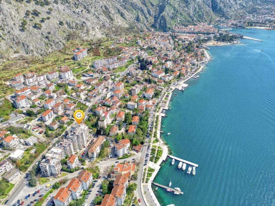 Cozy Nest Apartment- Central And Seaboard With Elevator Kotor Exterior foto